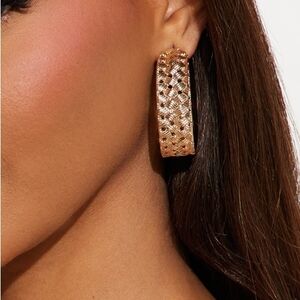 Elegant Rose Gold Hoop Earrings